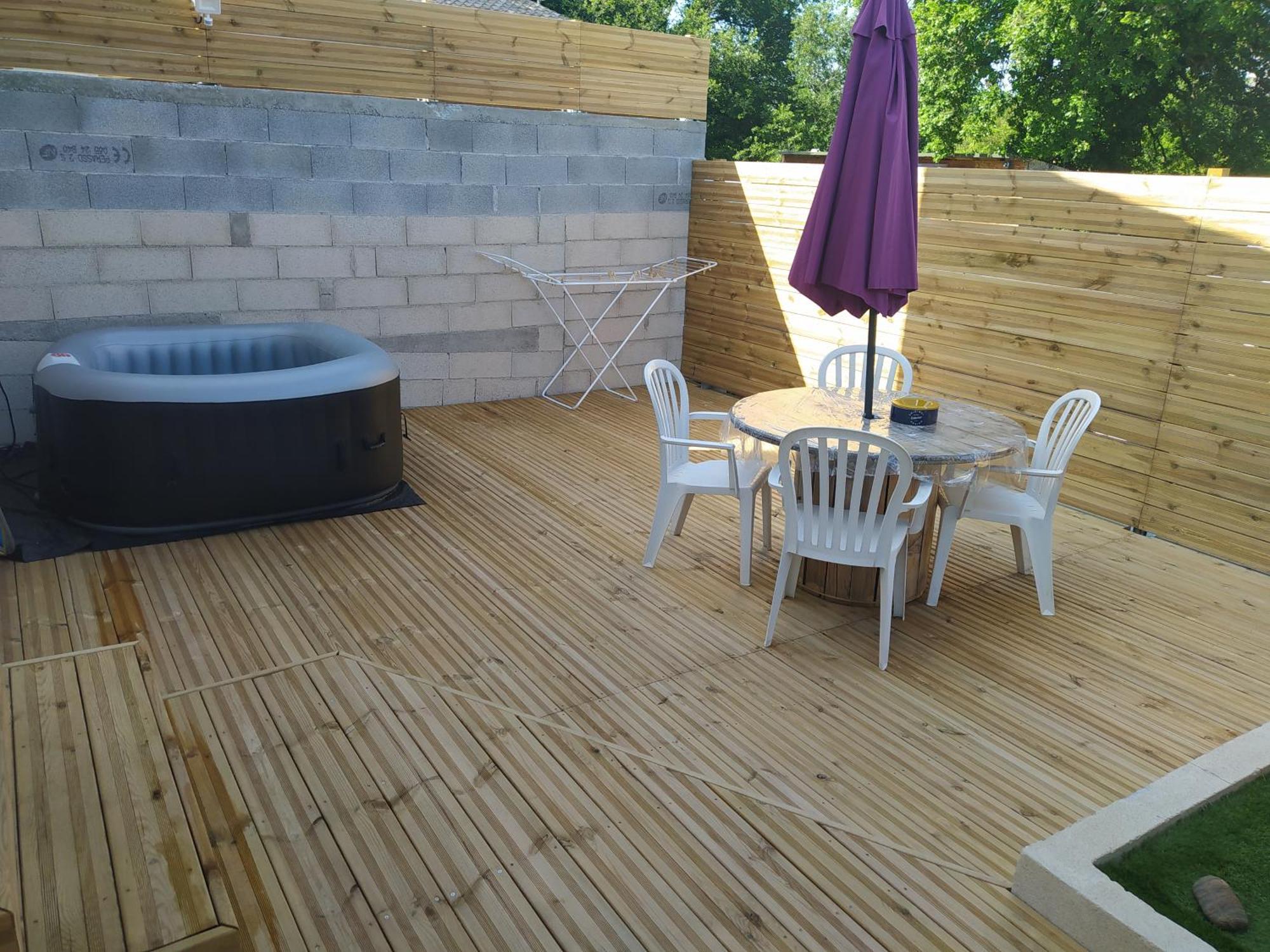 Studio Cosy Avec Terrasse Et Jacuzzi A Disposition De Mai A Aout Rians  Εξωτερικό φωτογραφία