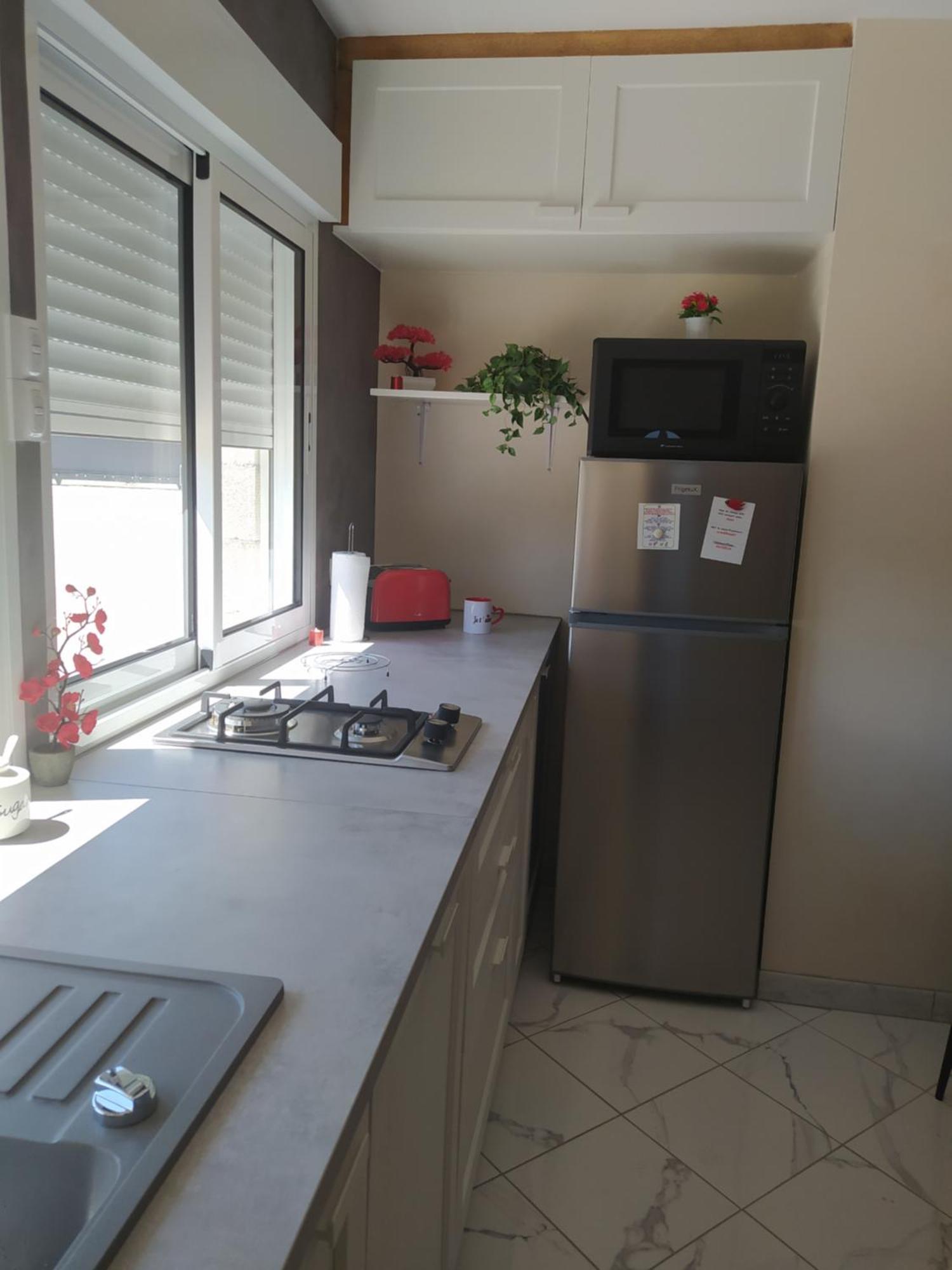 Studio Cosy Avec Terrasse Et Jacuzzi A Disposition De Mai A Aout Rians  Εξωτερικό φωτογραφία